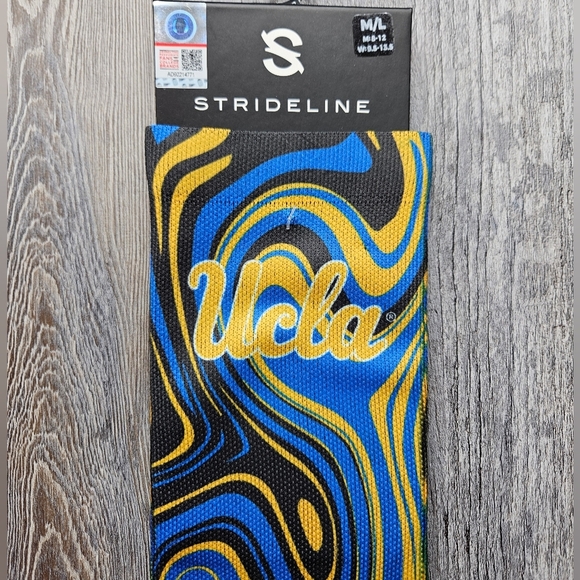 Strideline Socks UCLA NEW Medium Blue Yellow Oil Slick Pattern - Picture 2 of 4